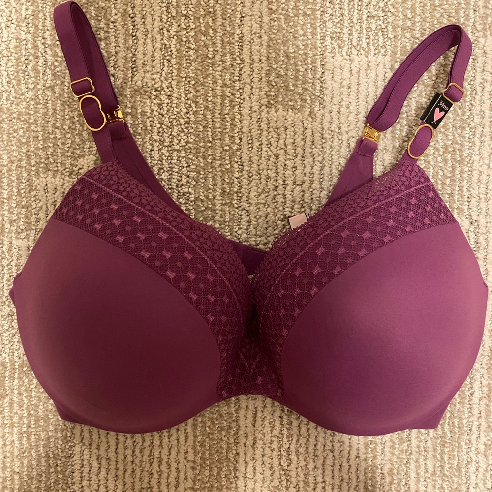 NEW, Womens Victoria Secret bra. Size 34DD.